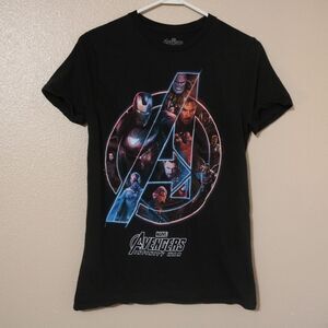 Avengers Infinity War Shirt Small